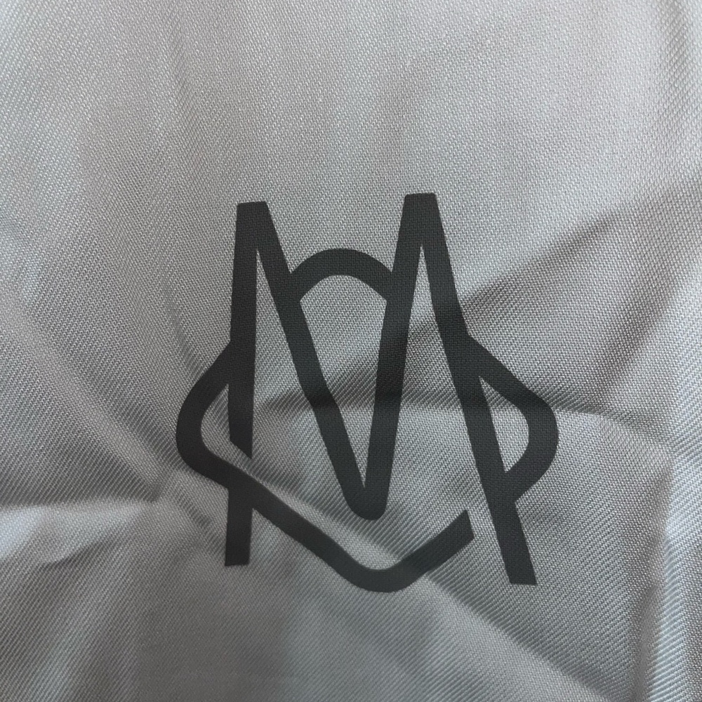 RIMOWA White Protective Luggage Cover with Tag - Picture 5 of 10
